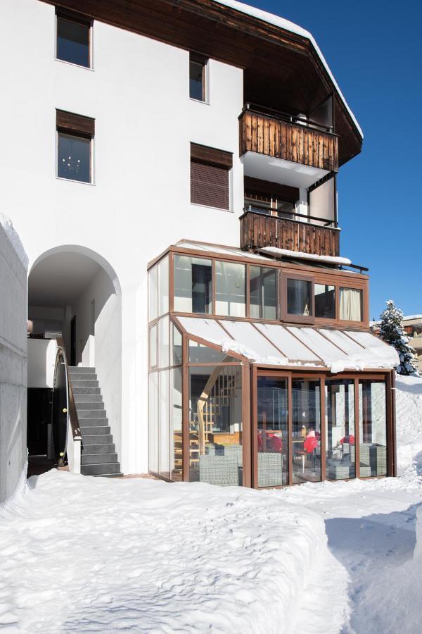 Agrimonia - 5,5-Zi Duplex Wohnung Bis 9 Personen Mit Eigenem Garten Davos Zewnętrze zdjęcie