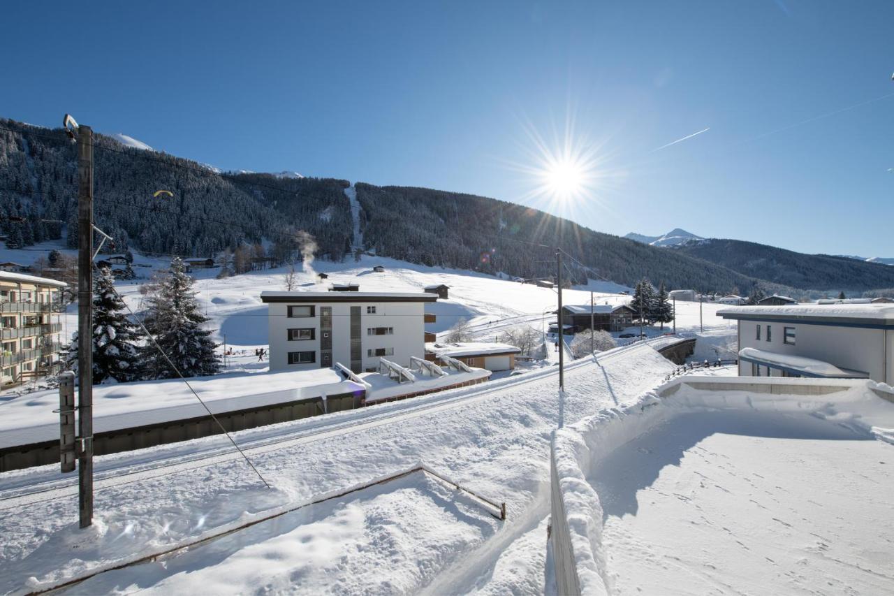Agrimonia - 5,5-Zi Duplex Wohnung Bis 9 Personen Mit Eigenem Garten Davos Zewnętrze zdjęcie