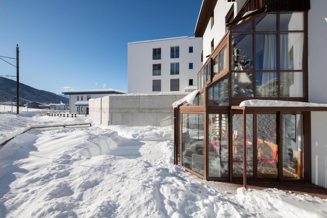 Agrimonia - 5,5-Zi Duplex Wohnung Bis 9 Personen Mit Eigenem Garten Davos Zewnętrze zdjęcie