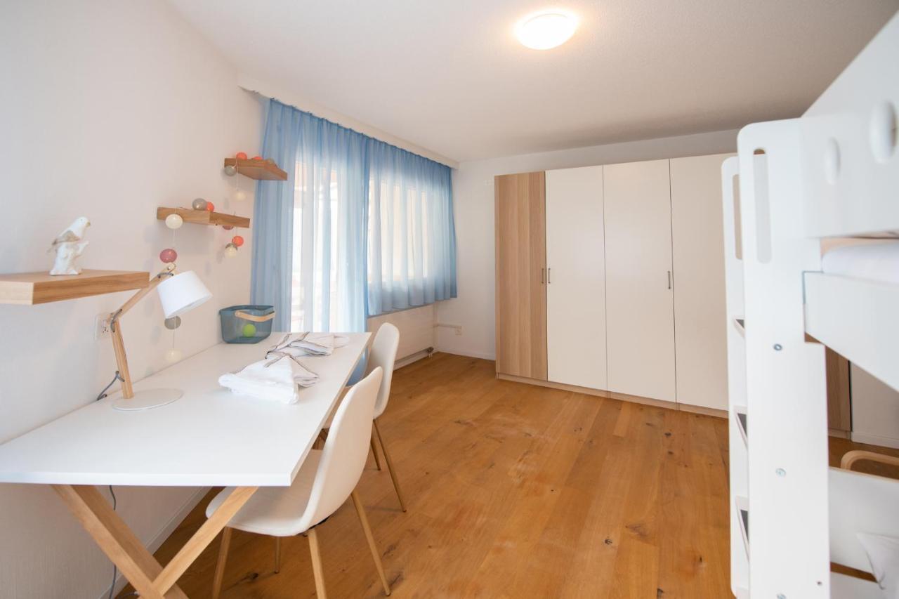 Agrimonia - 5,5-Zi Duplex Wohnung Bis 9 Personen Mit Eigenem Garten Davos Zewnętrze zdjęcie